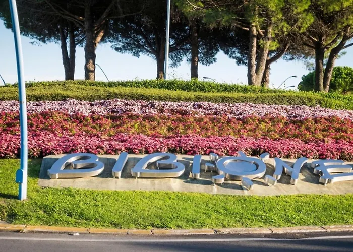 Flat With Side Sea View Appartamento Bibione